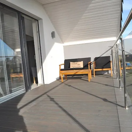 Willa Dobrylko II -Apartamenty Rewa Exterior photo